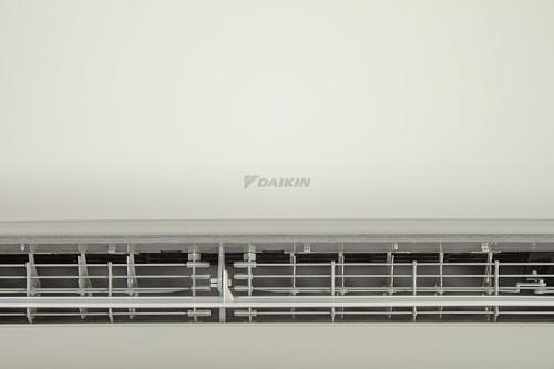 Настенный кондиционер сплит-система Daikin  FTXM25M/RXM25M инвертор